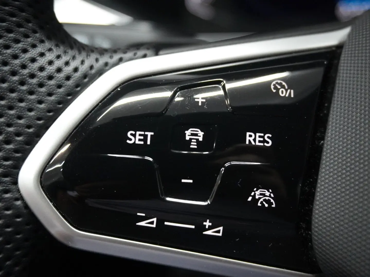 Arteon Shooting Brake R-Line 4M/Standhz/Matrix/
