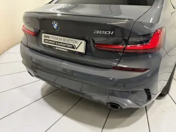 320i xDrive Limousine M Sportpaket Navi eSitze