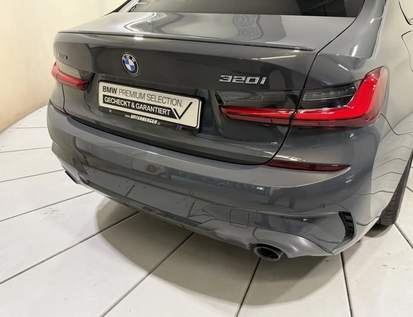 320i xDrive Limousine M Sportpaket Navi eSitze