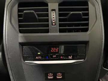 320i xDrive Limousine M Sportpaket Navi eSitze