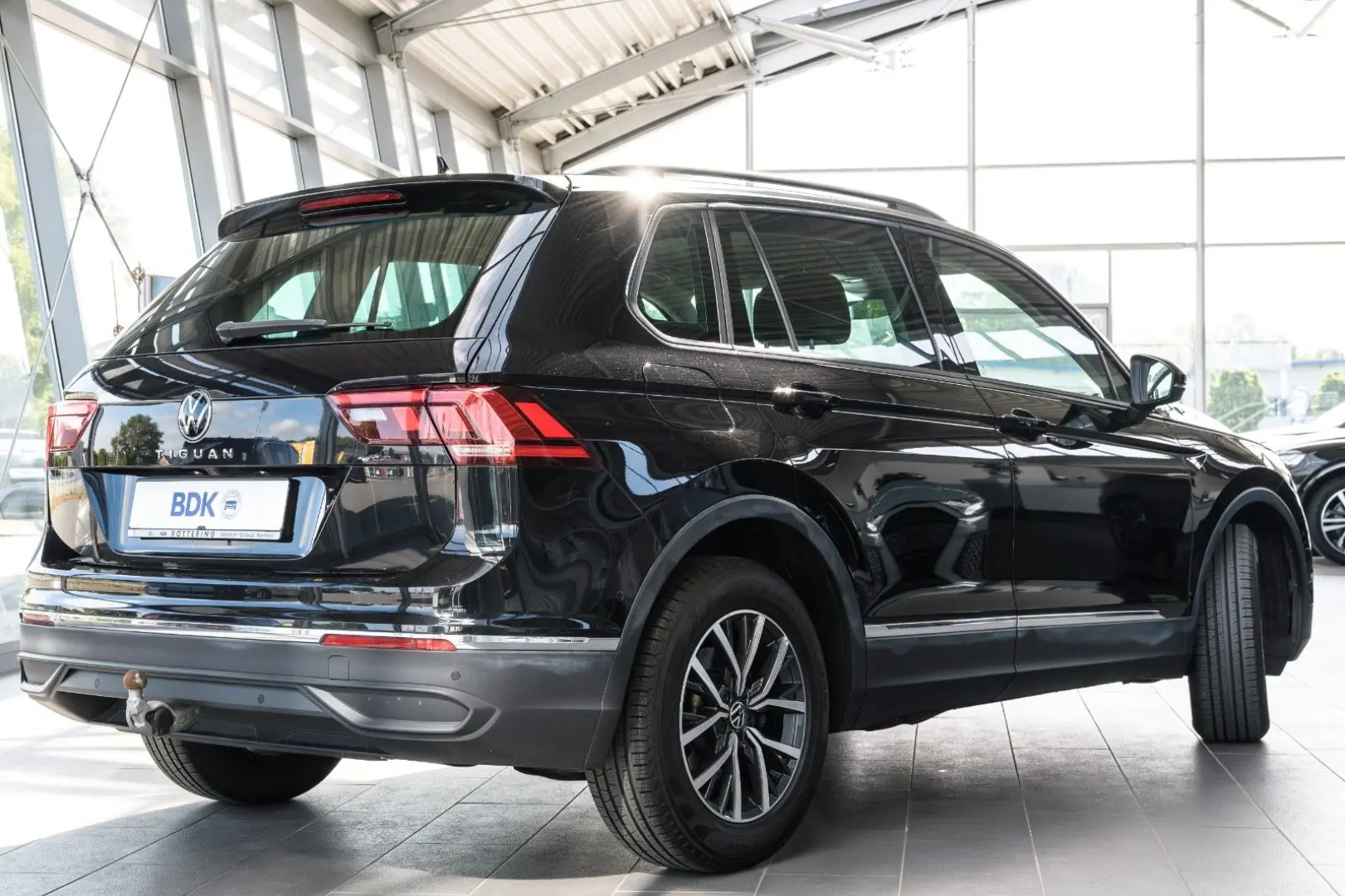 Tiguan Life 1.5 DSG +MATRIX+AHK+KAMERA+KEYLESS+N