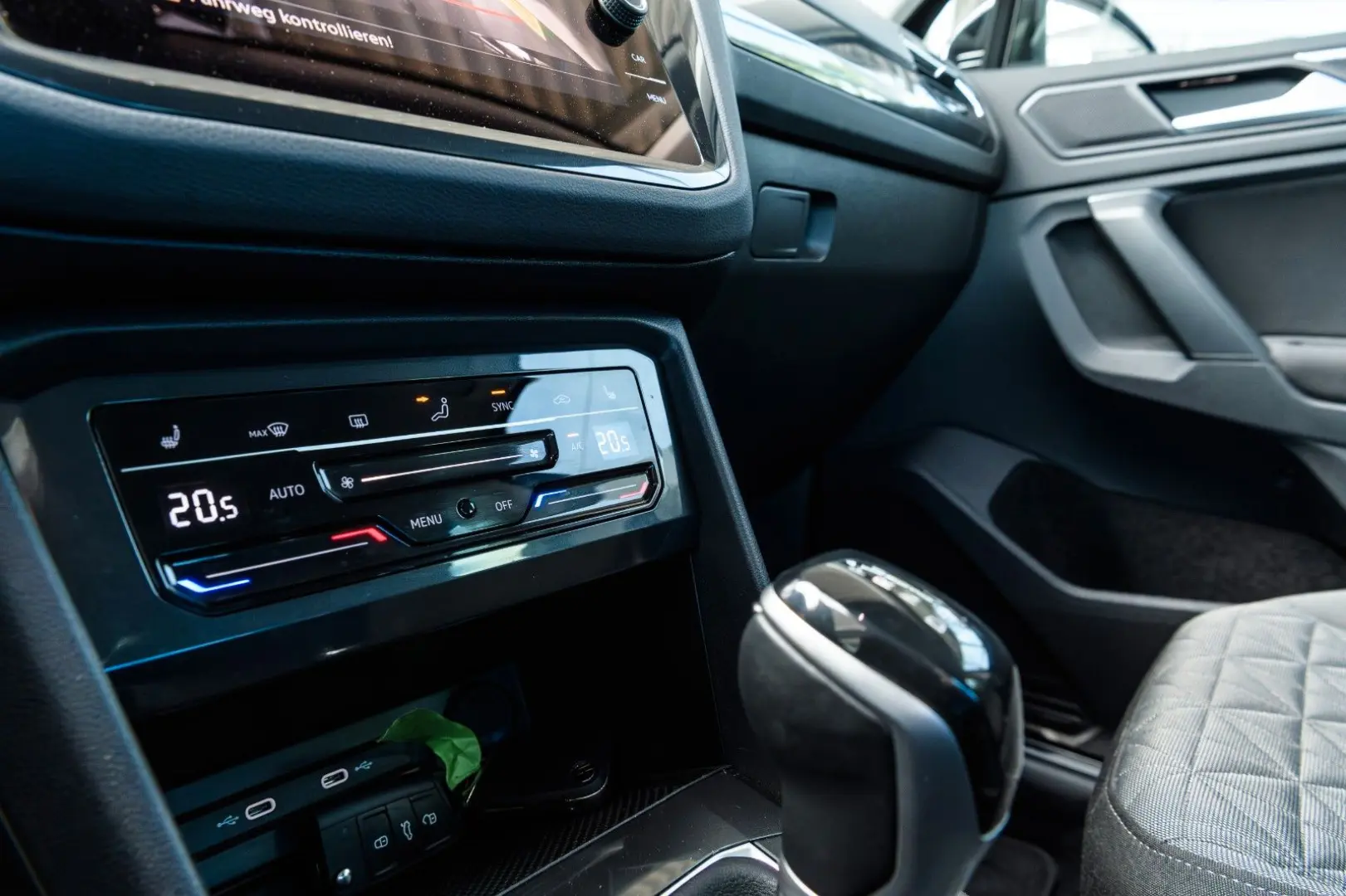 Tiguan Life 1.5 DSG +MATRIX+AHK+KAMERA+KEYLESS+N