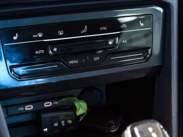 Tiguan Life 1.5 DSG +MATRIX+AHK+KAMERA+KEYLESS+N