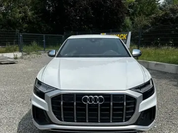 SQ8 4.0 TFSI quattro
