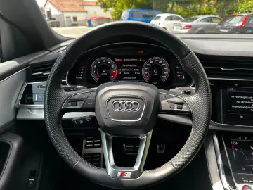 SQ8 4.0 TFSI quattro