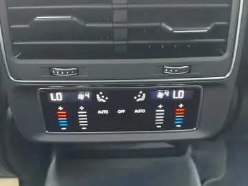 SQ8 4.0 TFSI quattro