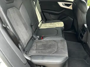 SQ8 4.0 TFSI quattro