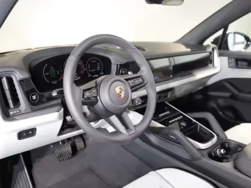 Porsche Cayenne E-Hybrid