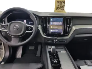 XC60 T6 Plus Dark Recharge Plug-In Hybrid AWD