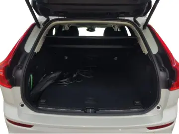 XC60 T6 Plus Dark Recharge Plug-In Hybrid AWD