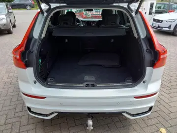XC60 B4 D AWD Plus Dark ACC/AHK/LED/SHZ/PDC/N...