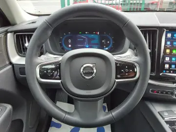 XC60 B4 D AWD Plus Dark ACC/AHK/LED/SHZ/PDC/N...