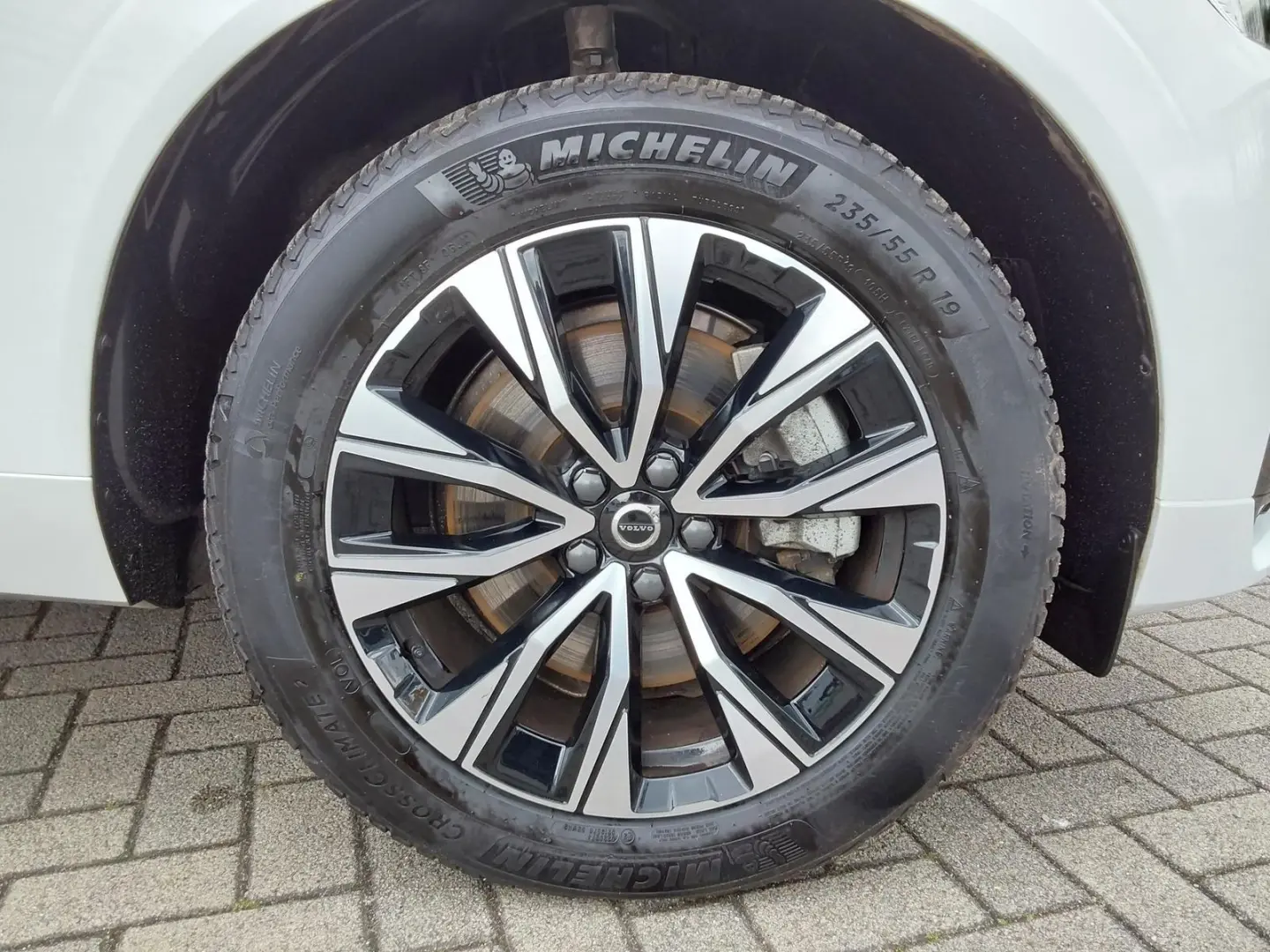 XC60 B4 D AWD Plus Dark ACC/AHK/LED/SHZ/PDC/N...