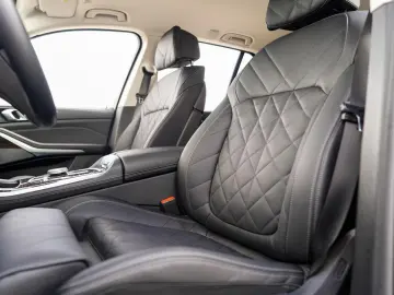 X5 xDrive30d AHK ACC H&K StdHz SCA KomSitze 360°