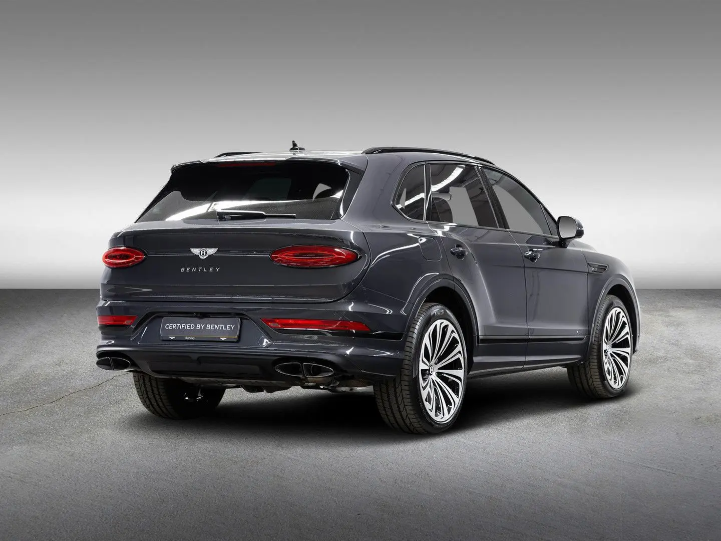 Bentayga Azure V8 |Black Line|Touring Spec|22
