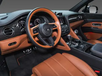 Bentayga Azure V8  Black Line Touring Spec 22  T