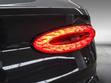 Bentayga Azure V8 |Black Line|Touring Spec|22