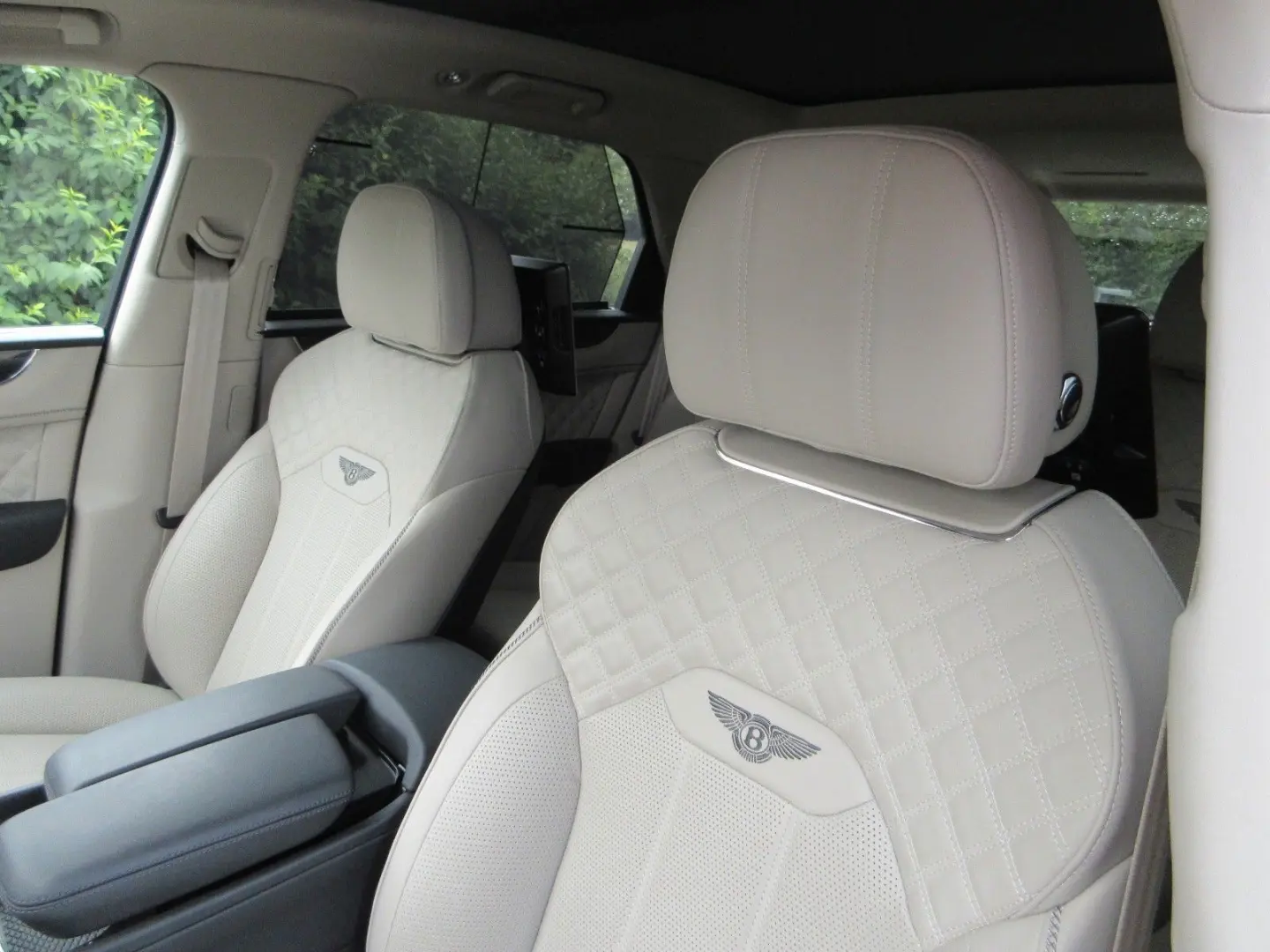 Bentayga 4.0 V8 S 4WD Autom./Ceramic Brakes/Naim