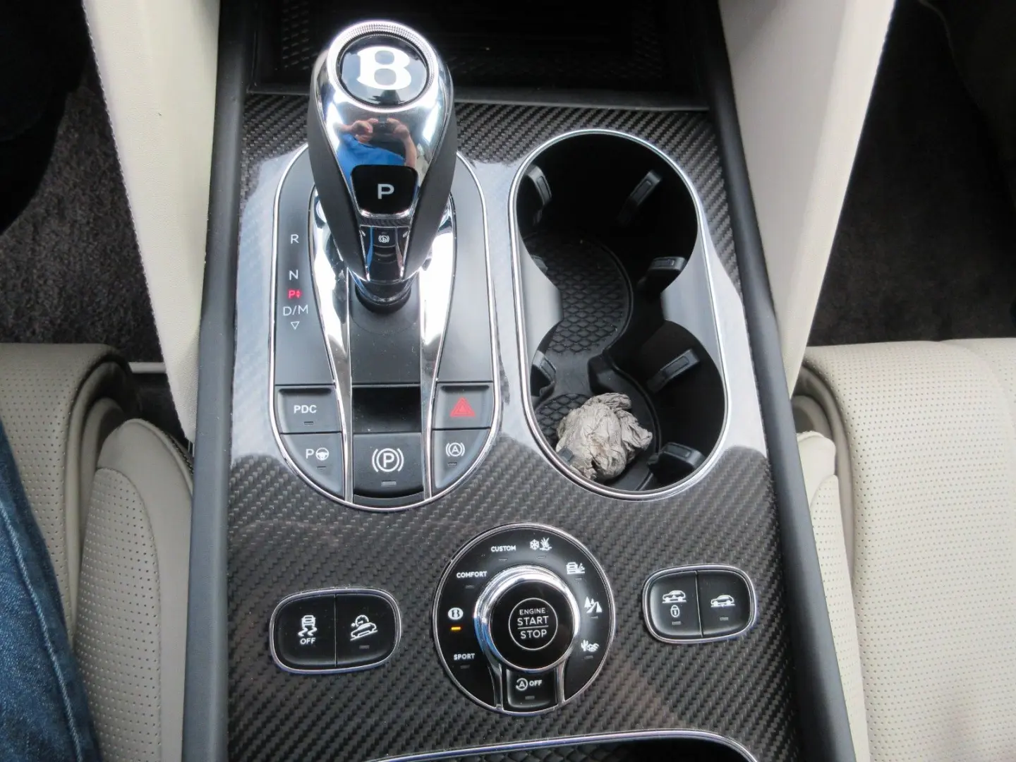 Bentayga 4.0 V8 S 4WD Autom./Ceramic Brakes/Naim