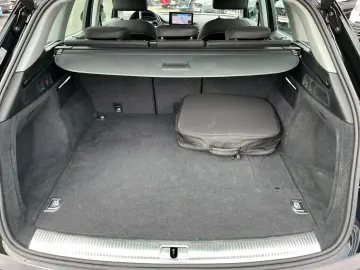 Q5 50 TFSIe quattro S-tronic / AHK, MMI-Navi, PD