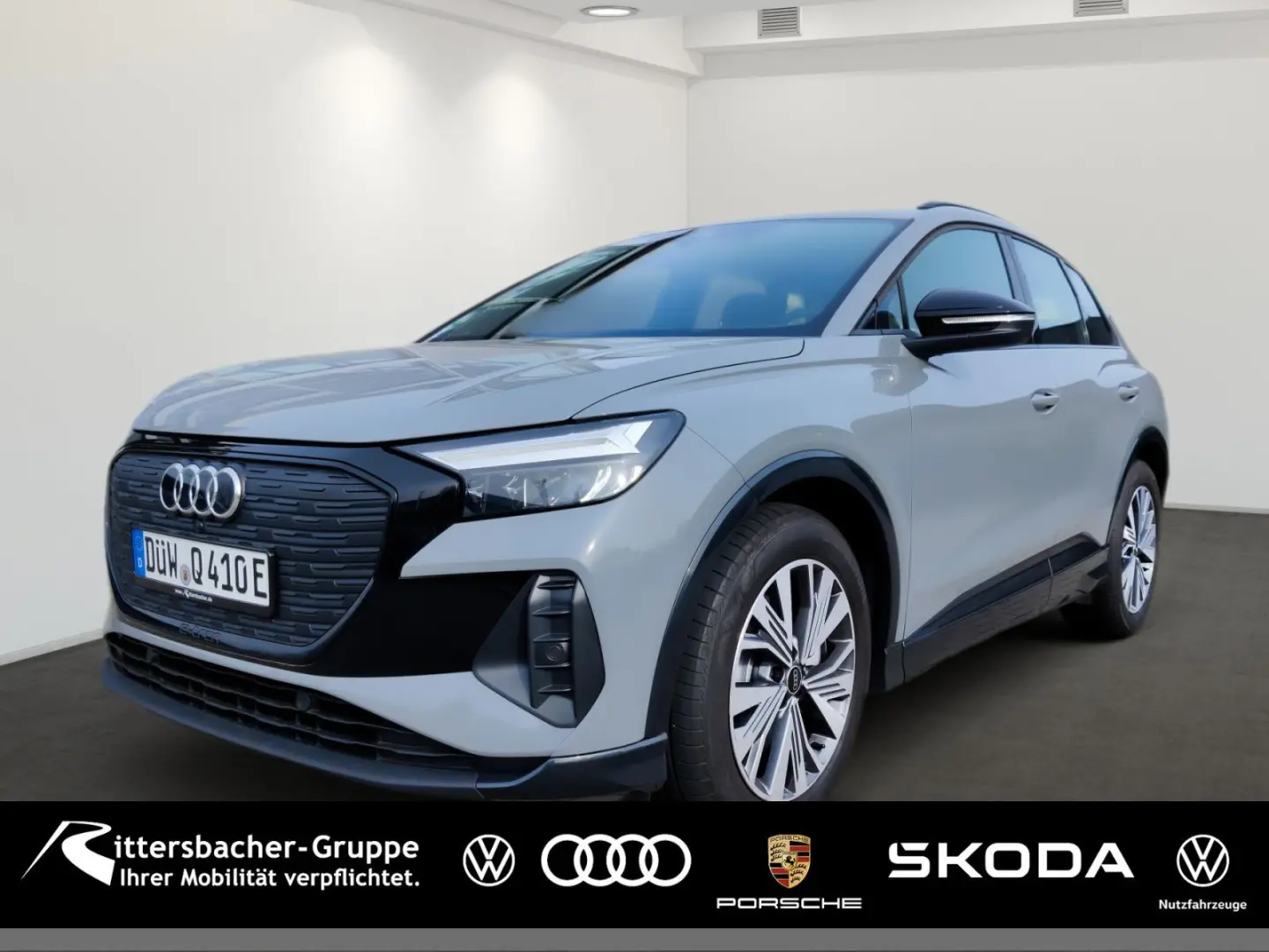 Q4 50 e-tron quattro Pano MMI Navi AHK Optikpak.