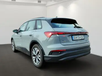 Q4 50 e-tron quattro Pano MMI Navi AHK Optikpak.