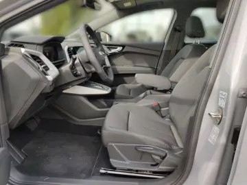 Q4 50 e-tron quattro Pano MMI Navi AHK Optikpak.