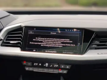 Q4 50 e-tron quattro Pano MMI Navi AHK Optikpak.