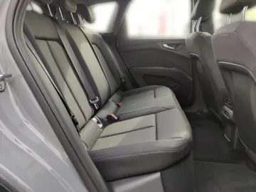 Q4 50 e-tron quattro Pano MMI Navi AHK Optikpak.