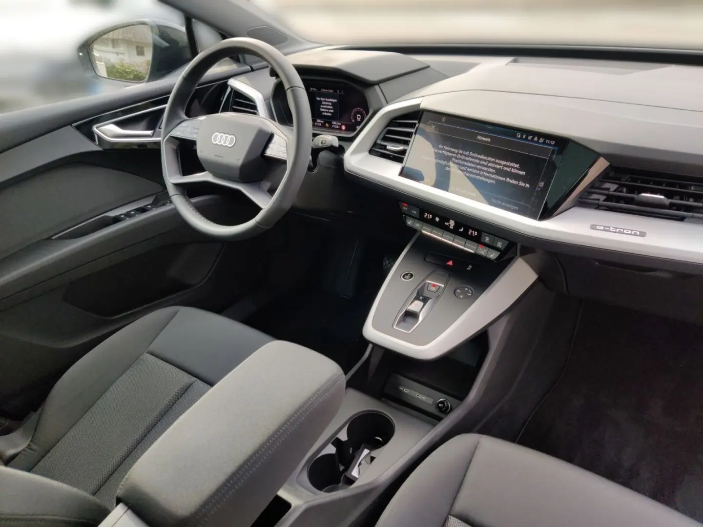 Q4 50 e-tron quattro Pano MMI Navi AHK Optikpak.