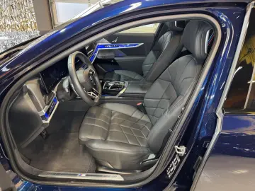 740d xDrive M Sport~PANO SKY~KAMERA 360~HEAD-UP