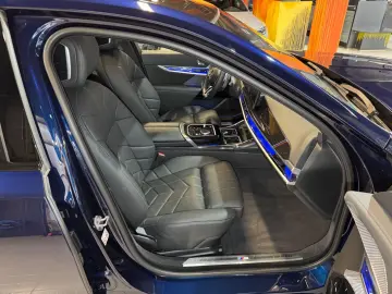 740d xDrive M Sport~PANO SKY~KAMERA 360~HEAD-UP