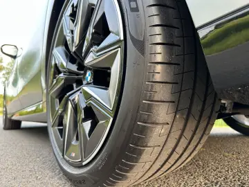 740d x-Drive M-Sport Paket B&W Panorama