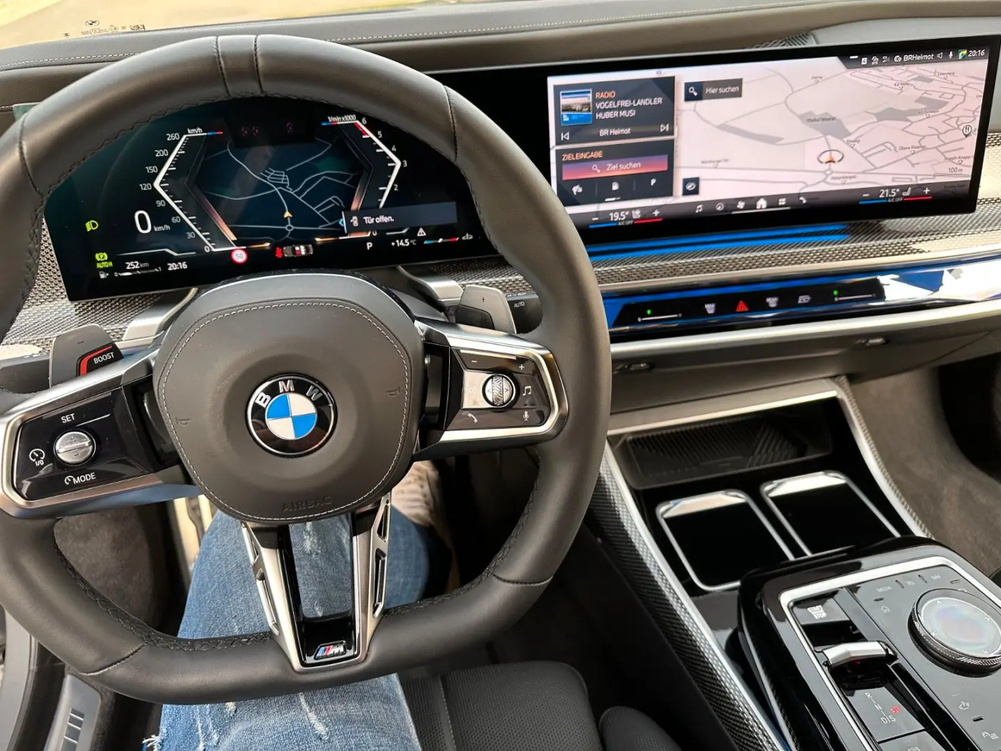 740d x-Drive M-Sport Paket B&W Panorama