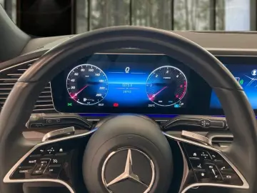 GLE 450 d 4M AMG-Line Ext+AIRMATIC+AHK+Pano+Memo