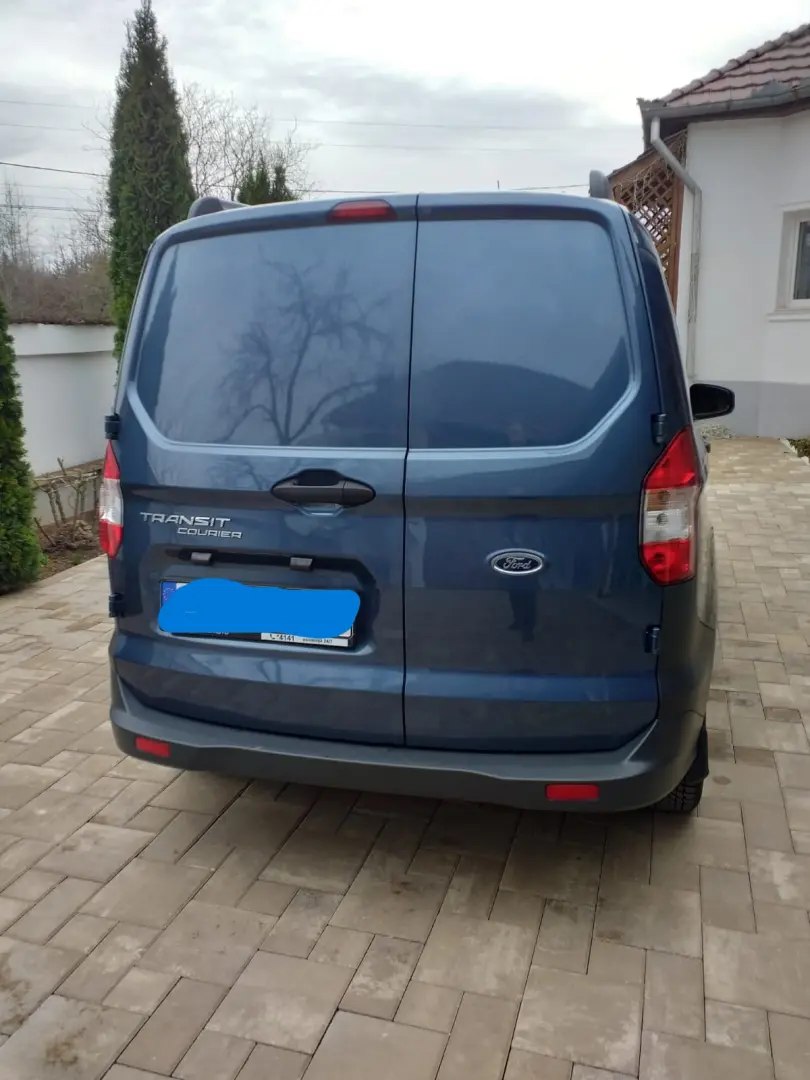 Ford Transit Courier