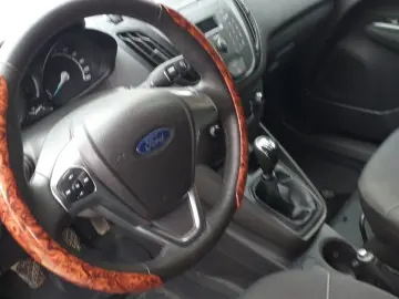 Ford Transit Courier