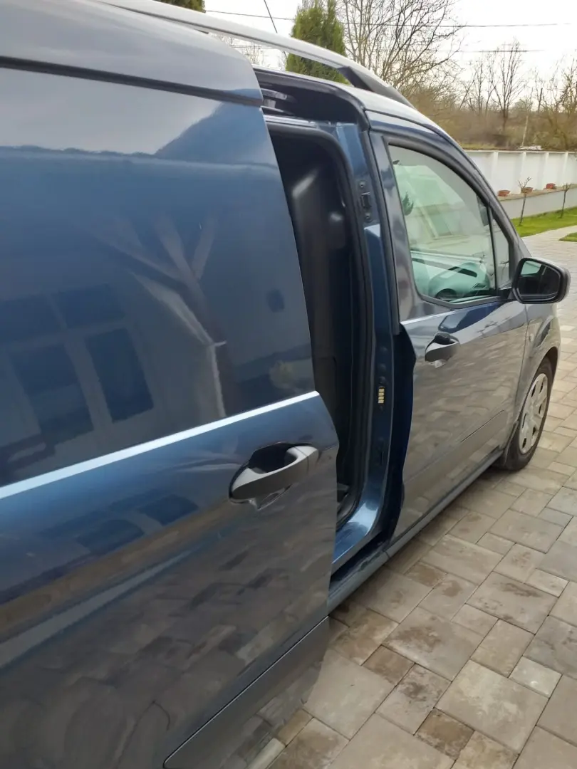 Ford Transit Courier