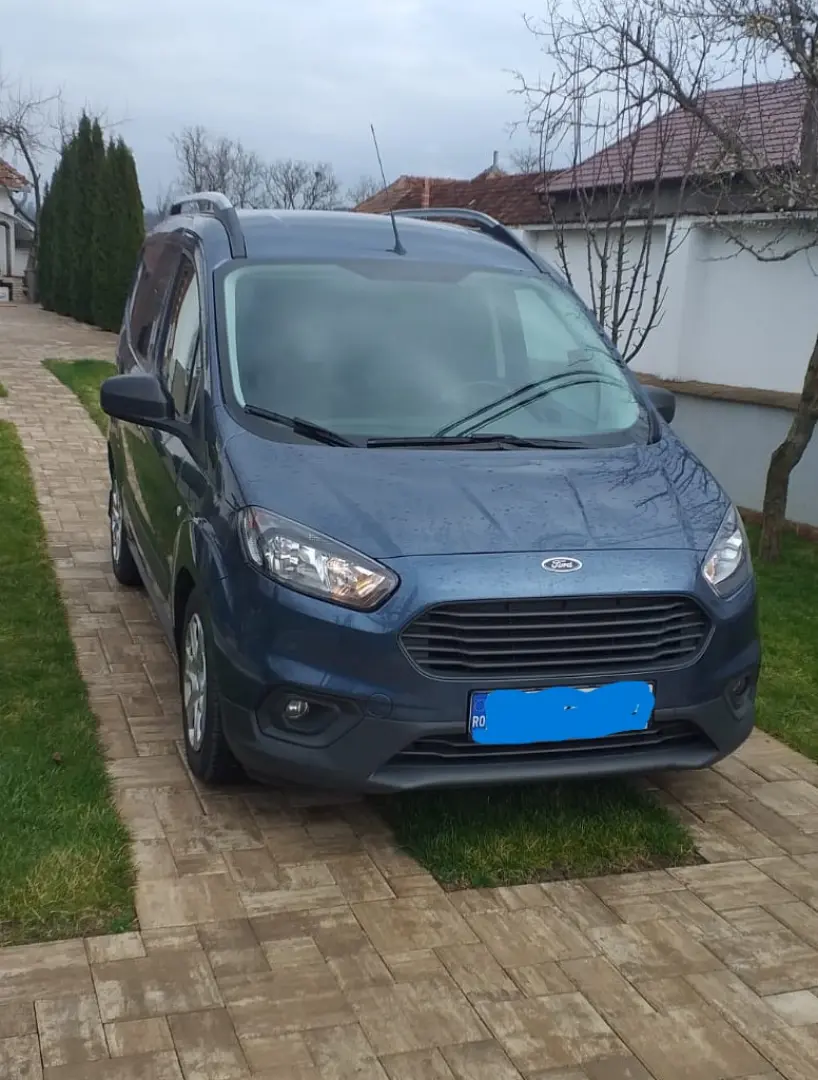 Ford Transit Courier