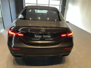E 220 d AMG Night Edition+Distronic+AHK+Kamera