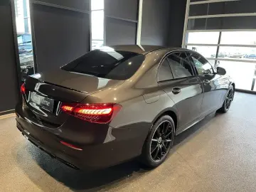 E 220 d AMG Night Edition+Distronic+AHK+Kamera