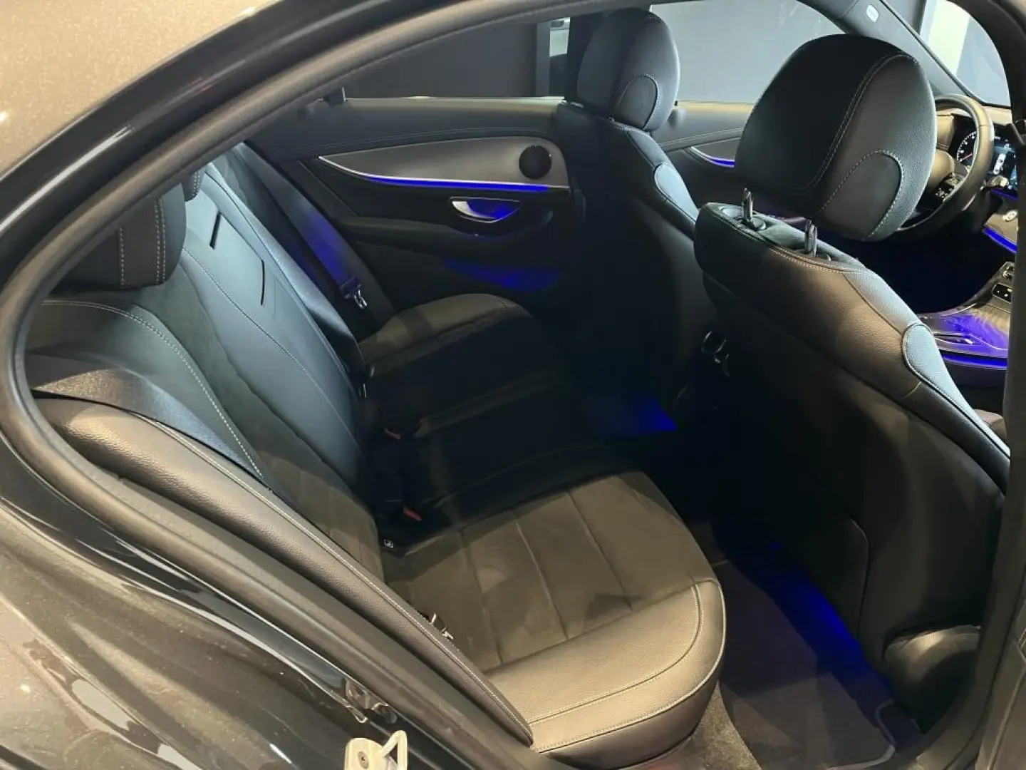 E 220 d AMG Night Edition+Distronic+AHK+Kamera