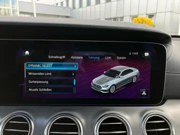 E 220 d AMG Night EDITION Distro+*360°