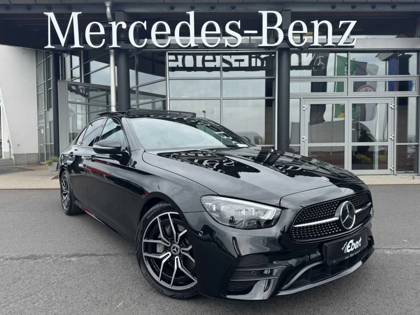 E 220d AMG+Pano+Distr+Multibeam+RFK+Night