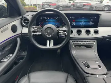 E 220d AMG+Pano+Distr+Multibeam+RFK+Night
