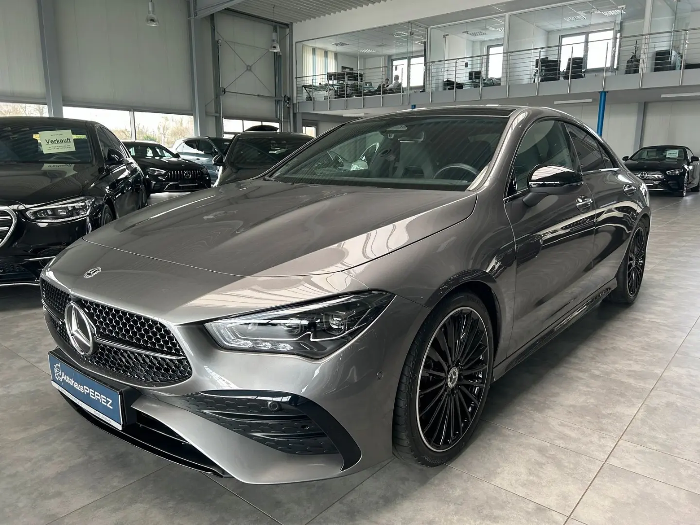 CLA 250 4M AMG PREMIUM-PANORAMA-AHK-MULTIBEAM