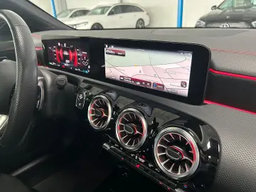 CLA 250 4M AMG PREMIUM-PANORAMA-AHK-MULTIBEAM