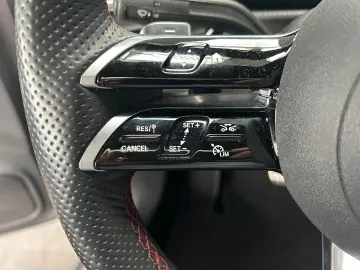 CLA 250 4M AMG PREMIUM-PANORAMA-AHK-MULTIBEAM