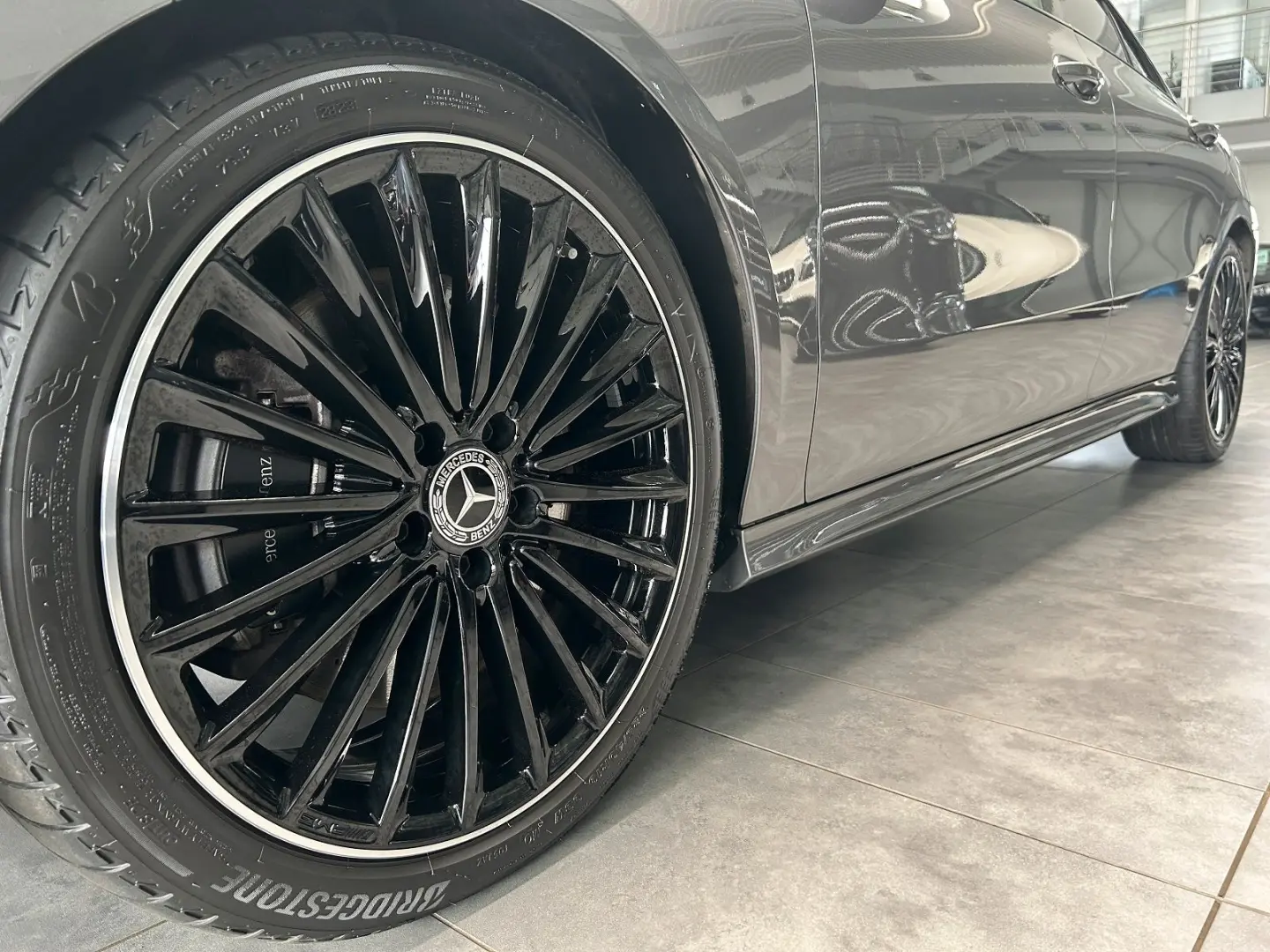 CLA 250 4M AMG PREMIUM-PANORAMA-AHK-MULTIBEAM