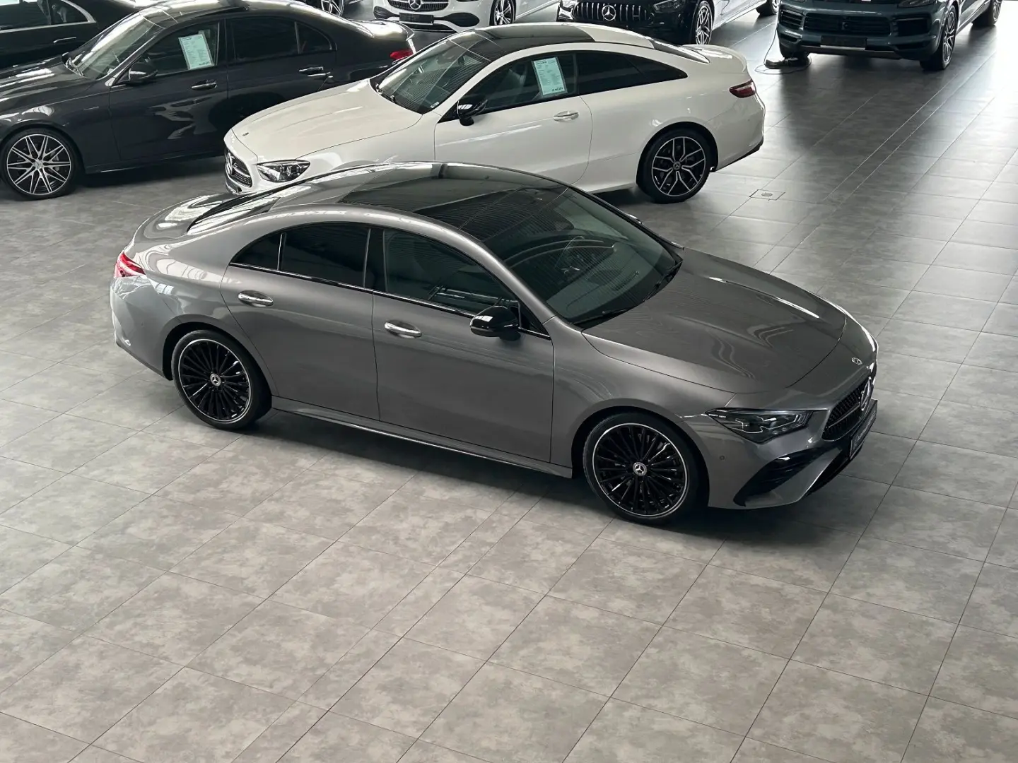 CLA 250 4M AMG PREMIUM-PANORAMA-AHK-MULTIBEAM